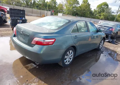2007 Toyota Camry Le V6 z USA, uszkodzony, nr VIN 4T1BK46K77U509925